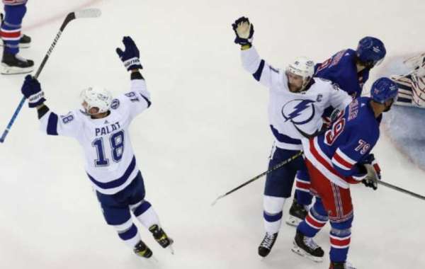 Tampa Bay Lightning voitti New York Rangersin 3-1