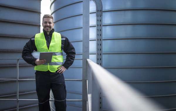 5 Benefits of Hiring a Professional Water Tank Cleaning Service