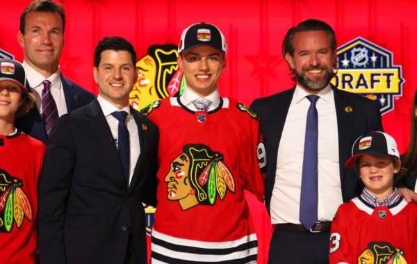 Vi gratulerer Chicago Blackhawks med førstevalget i draften, Connor Bedard.