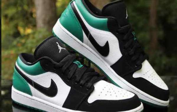 Air Jordan 1 Low: Mystic Green