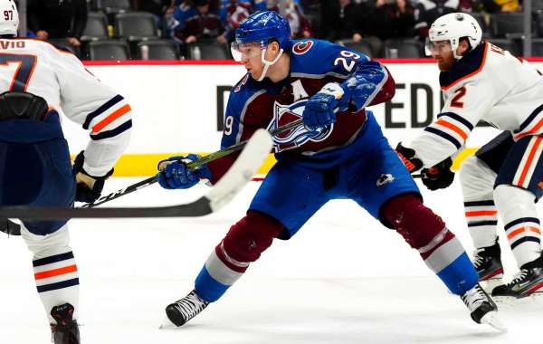 Nathan MacKinnon leder vägen, Oilers segerserie förstärks